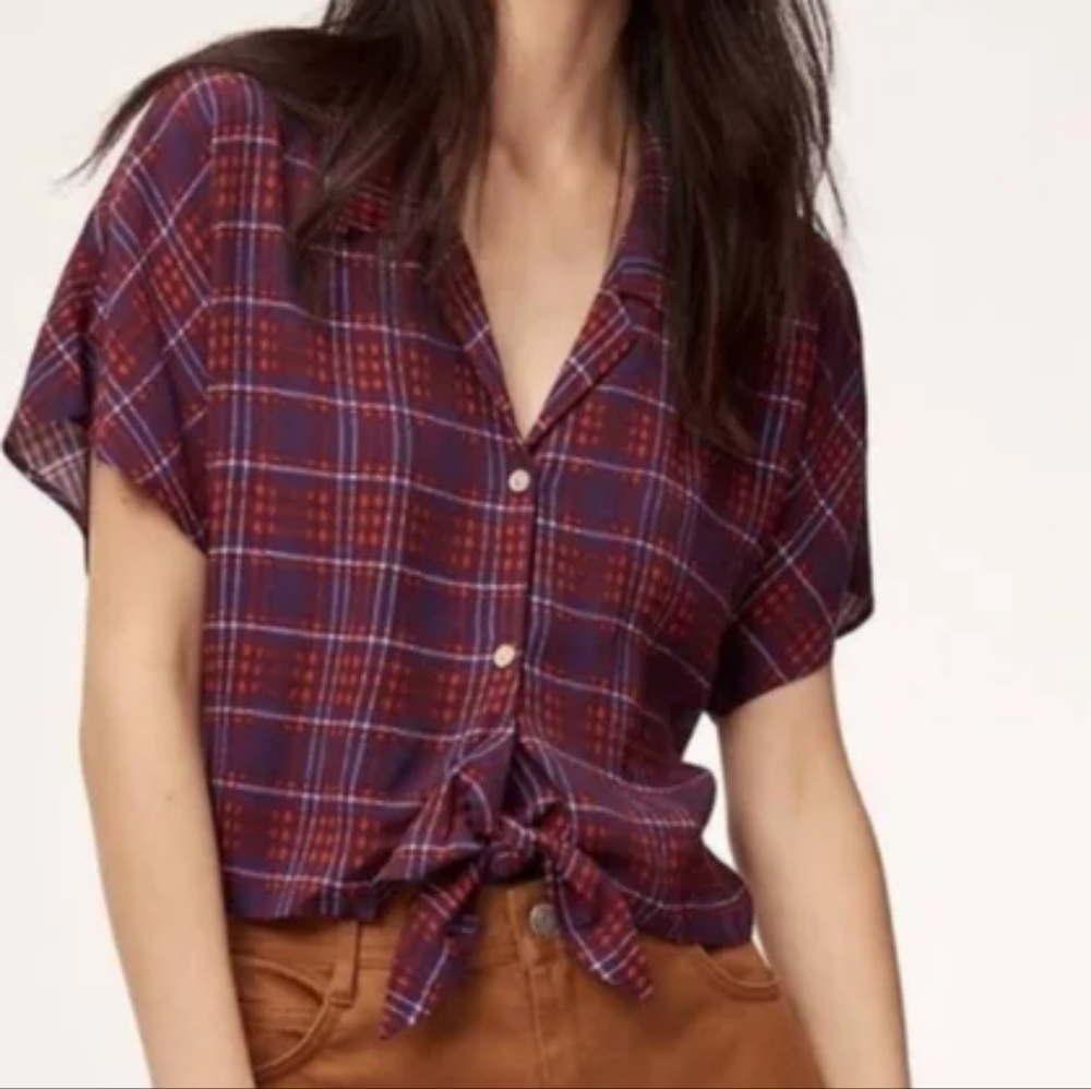Aritzia Wilfred The Tie-Front Plaid Blouse